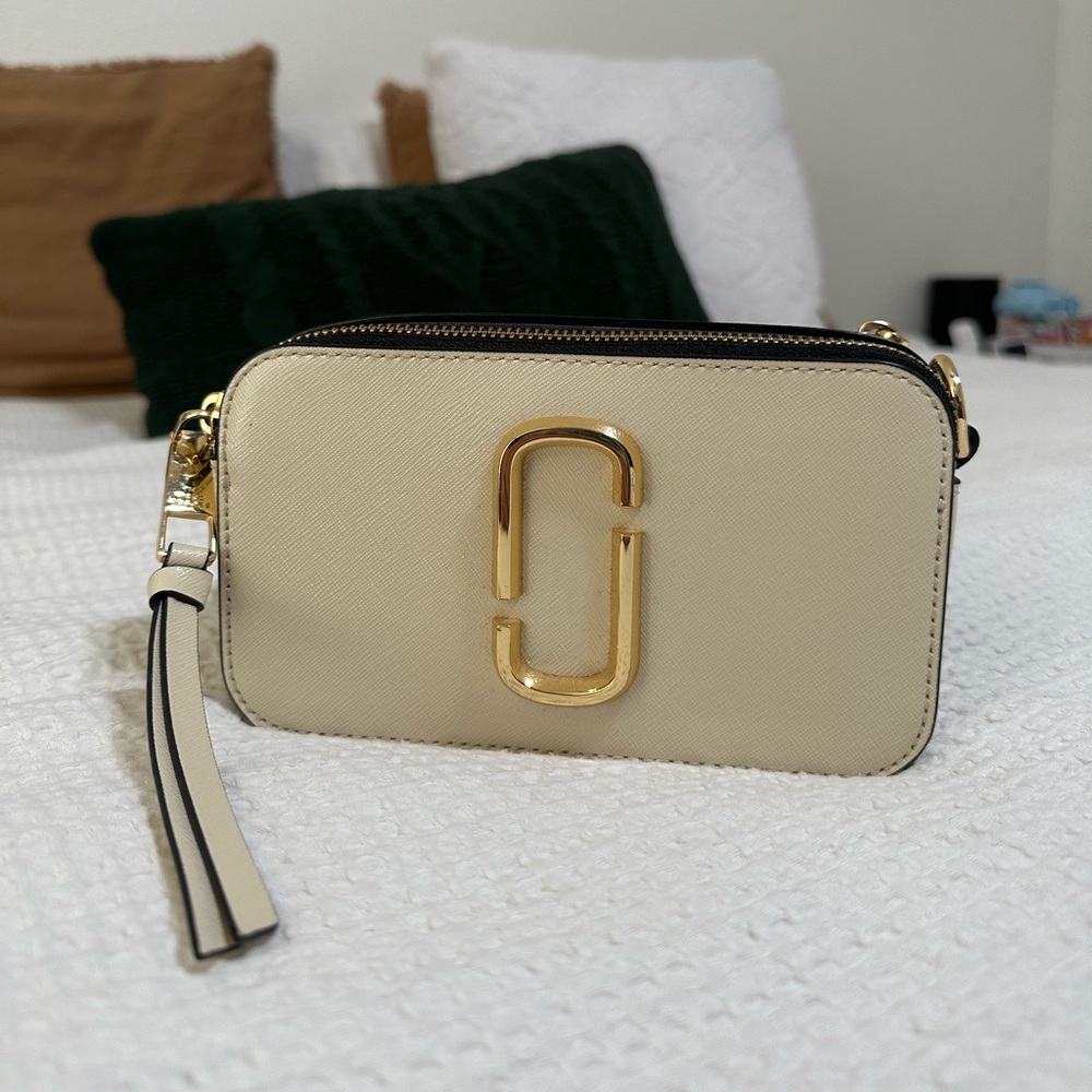 Marc Jacobs Snapshot